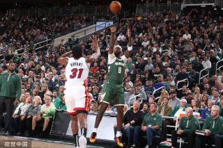 薄摩擦击球 薄摩擦击球